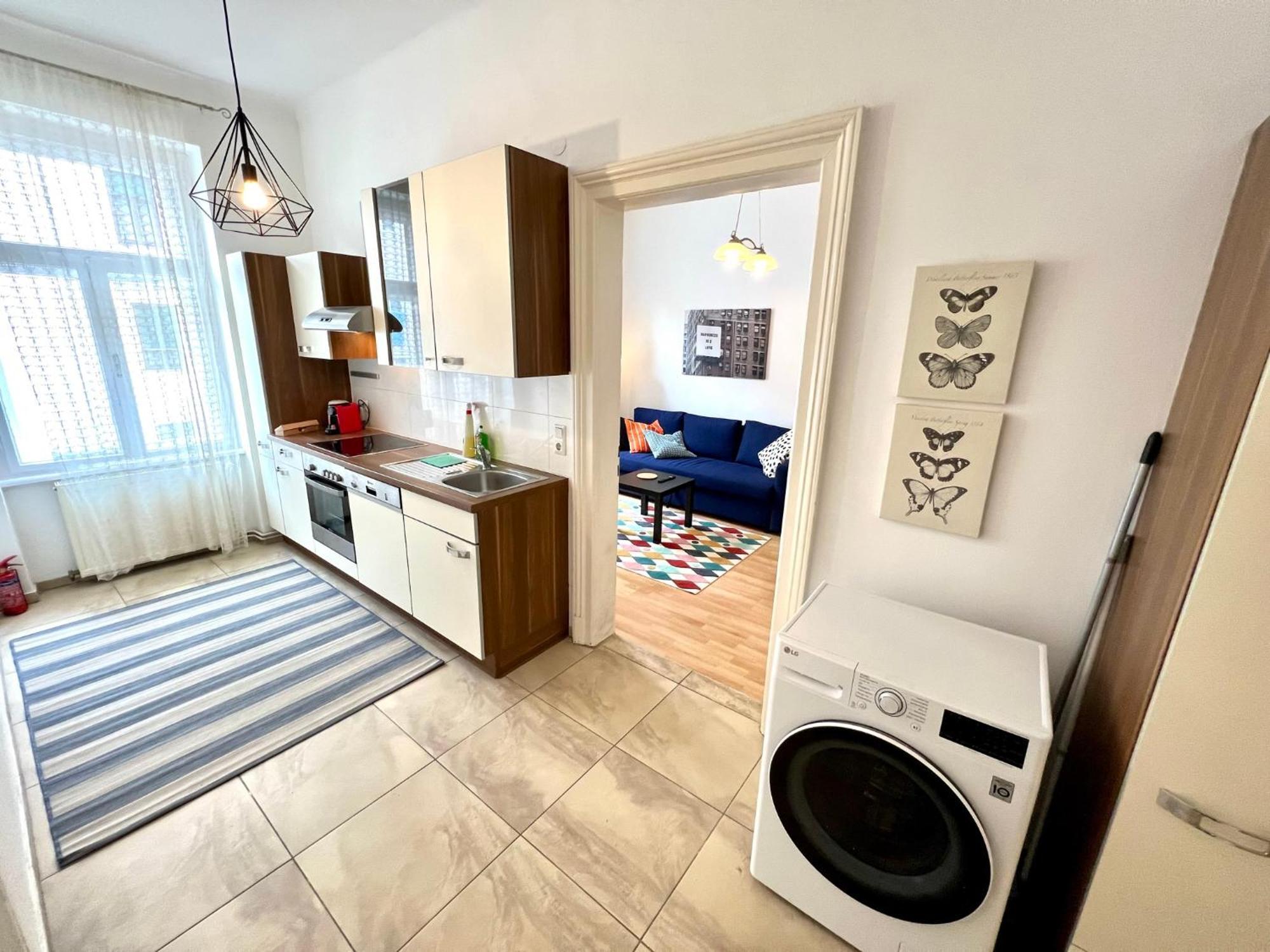 Cozy City Retreat - By Nahuen Suites グラーツ エクステリア 写真